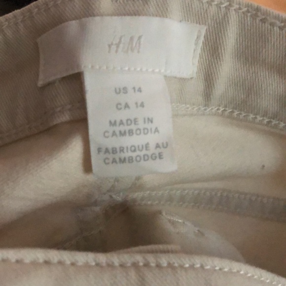 Im selling two joggings, two jeans and one skirt :) - Picture 6 of 10